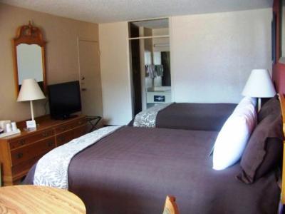 Magnuson Mountain View Hotel 3*